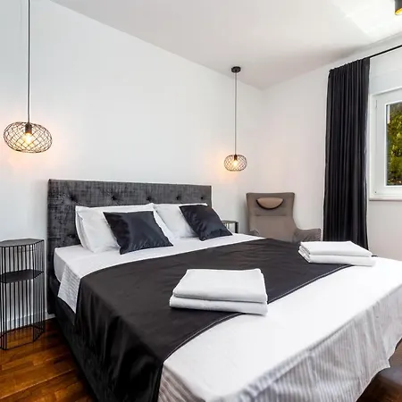 Superior Marangun Lejlighed