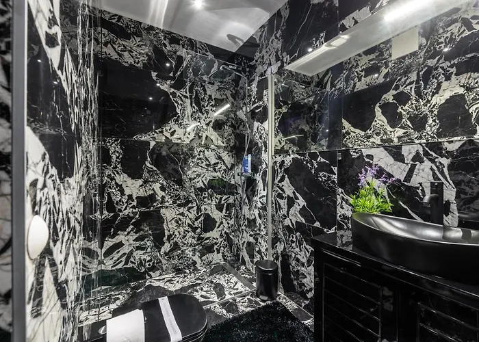 Superior Marangun 아파트