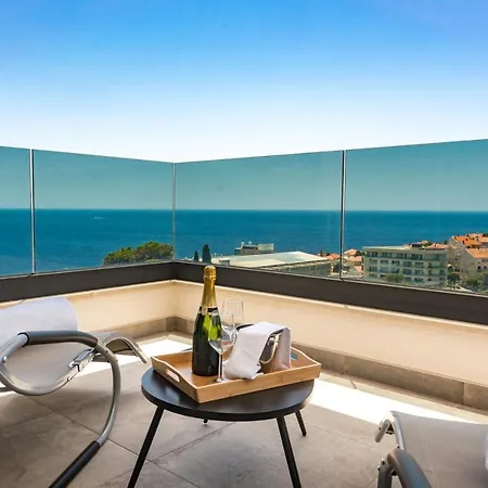 Superior Marangun Apartamento